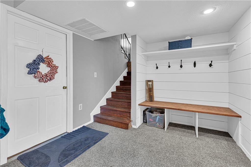 102 Brookside Drive — photo 33