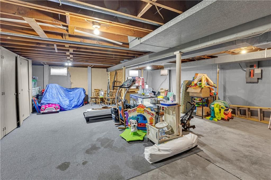 102 Brookside Drive — photo 34