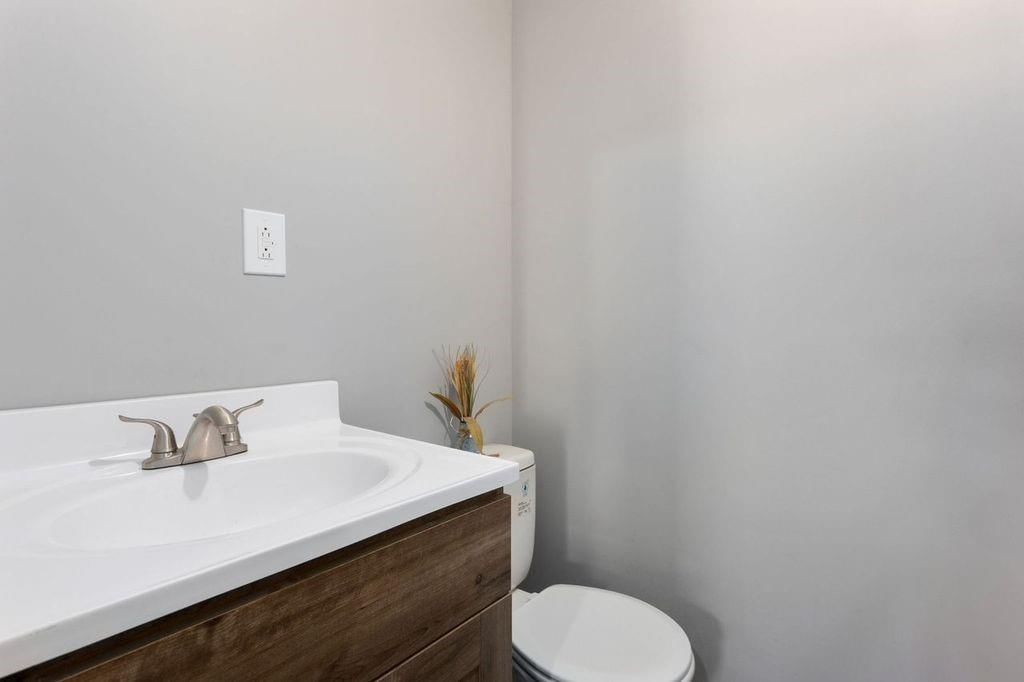 808 E Front Street — photo 16