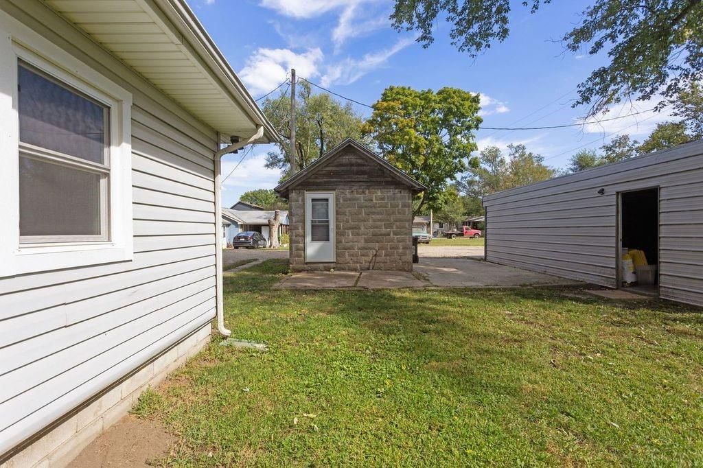 808 E Front Street — photo 18