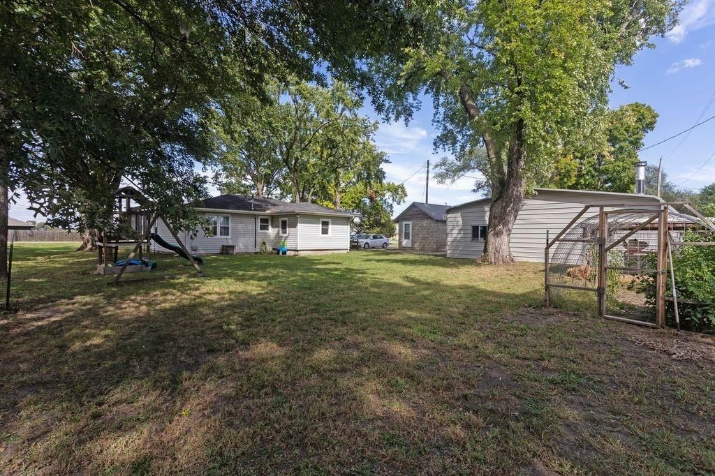 808 E Front Street — photo 25