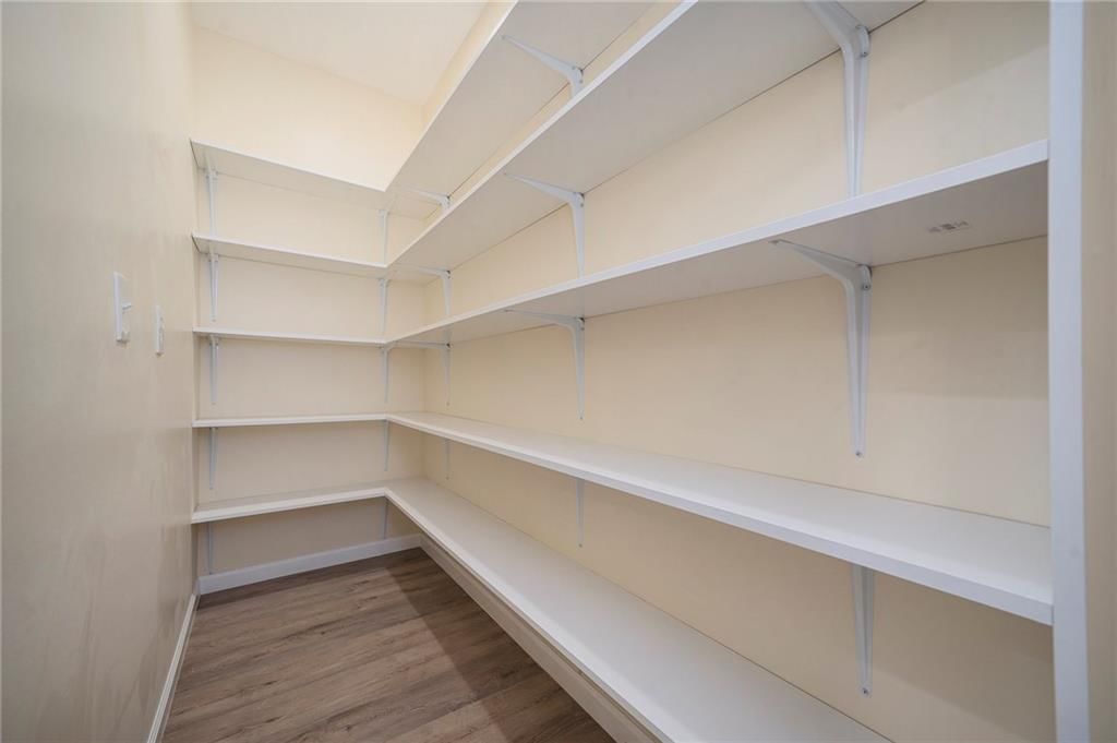 3711 N Wayne Avenue — photo 12