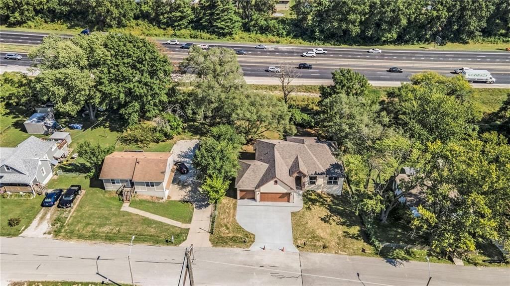 3711 N Wayne Avenue — photo 30