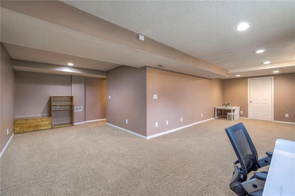 13974 W 147TH Street — photo 36