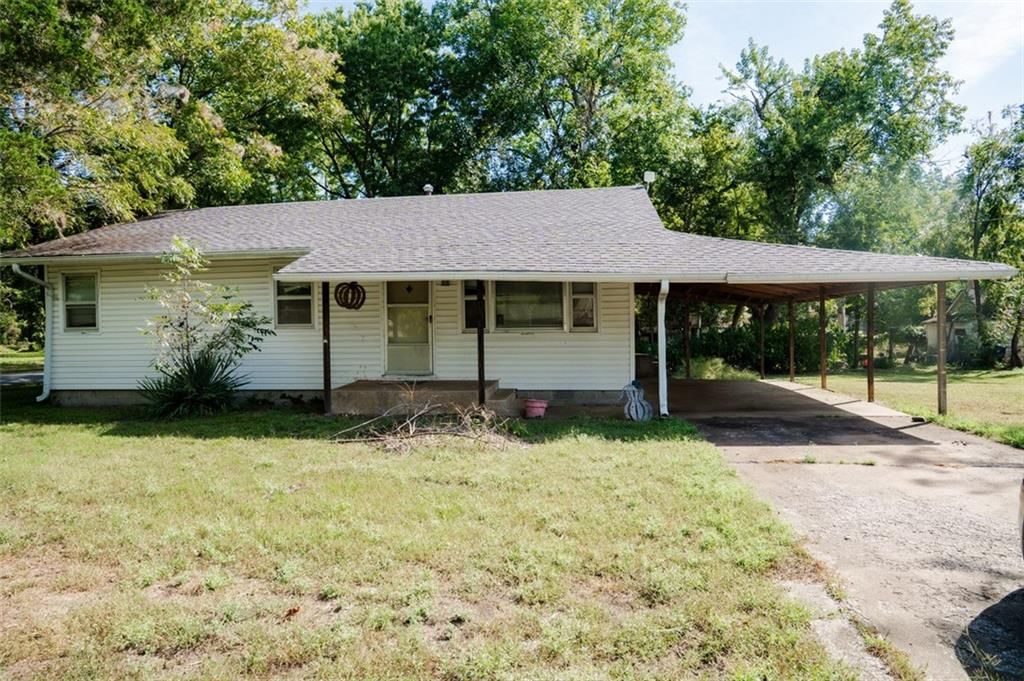 621 N 15th Street, Parsons, KS