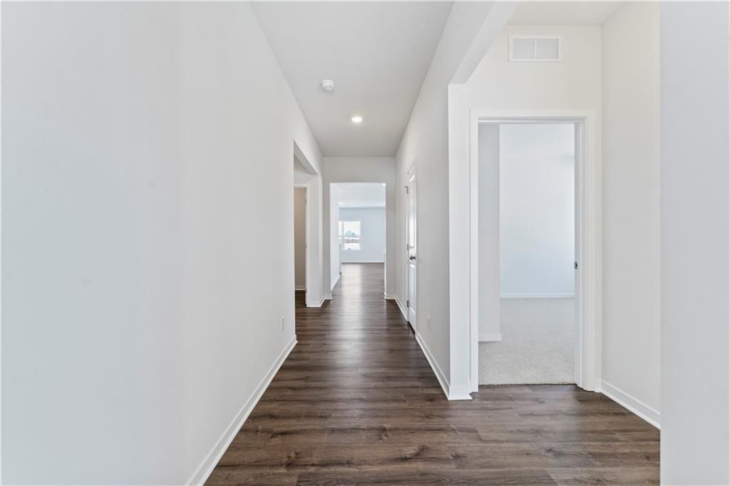 621 Izzy Way — photo 2