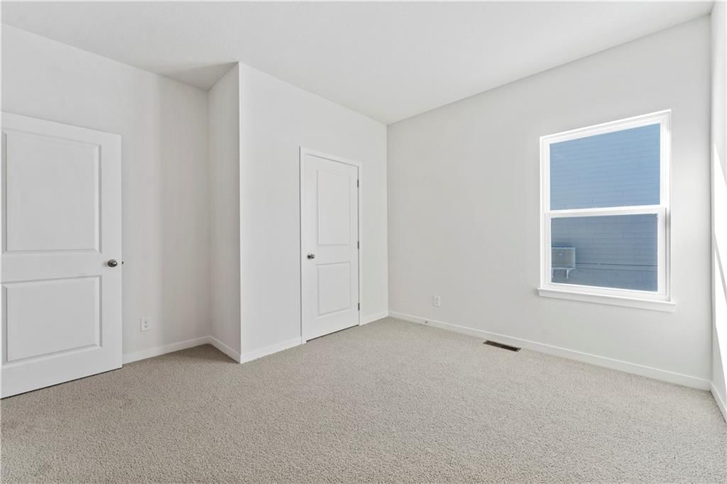 621 Izzy Way — photo 18