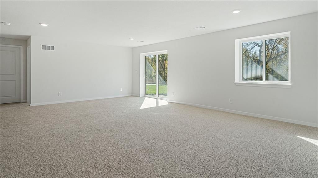 621 Izzy Way — photo 51