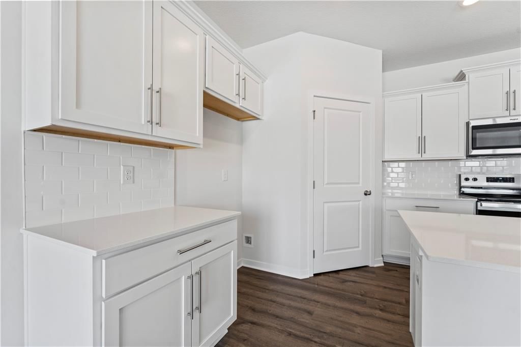 612 Izzy Way — photo 33