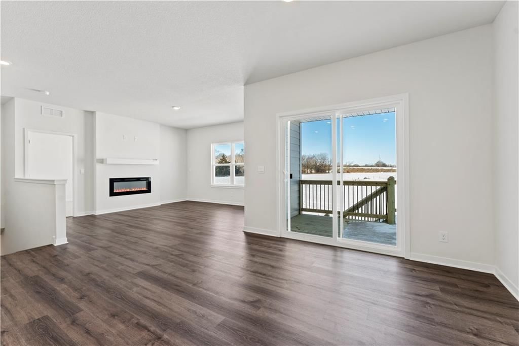612 Izzy Way — photo 35