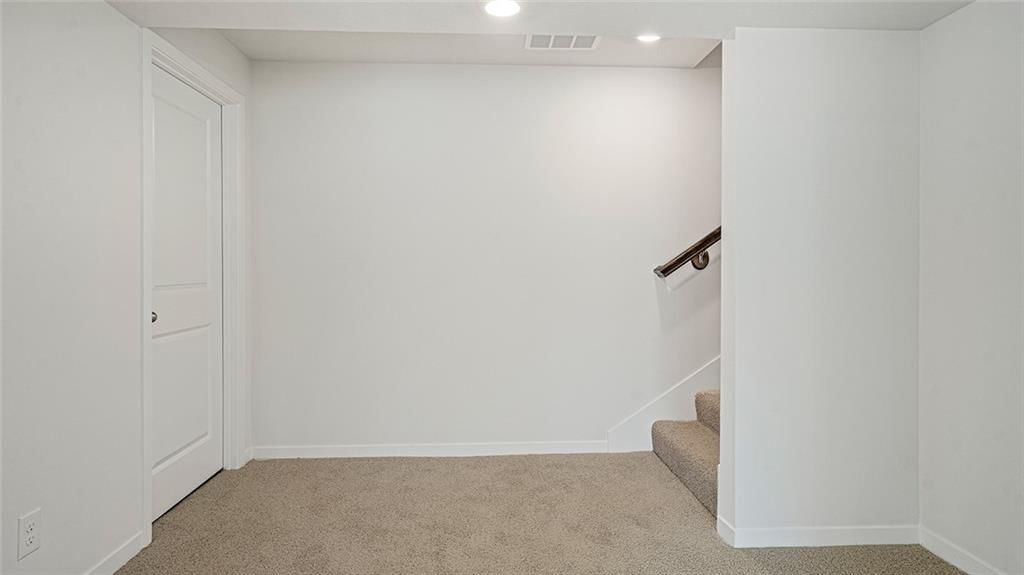 612 Izzy Way — photo 48