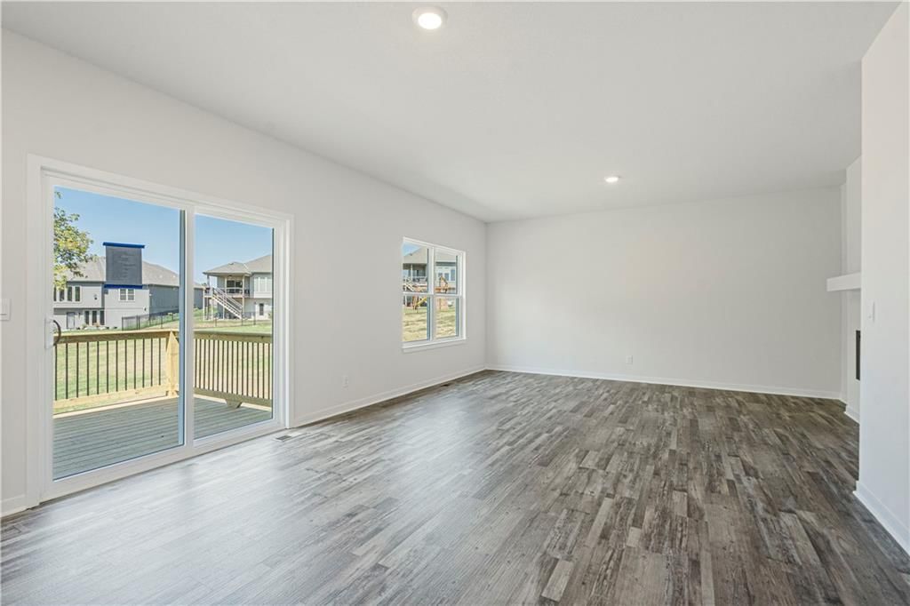 420 Ella's Way — photo 14