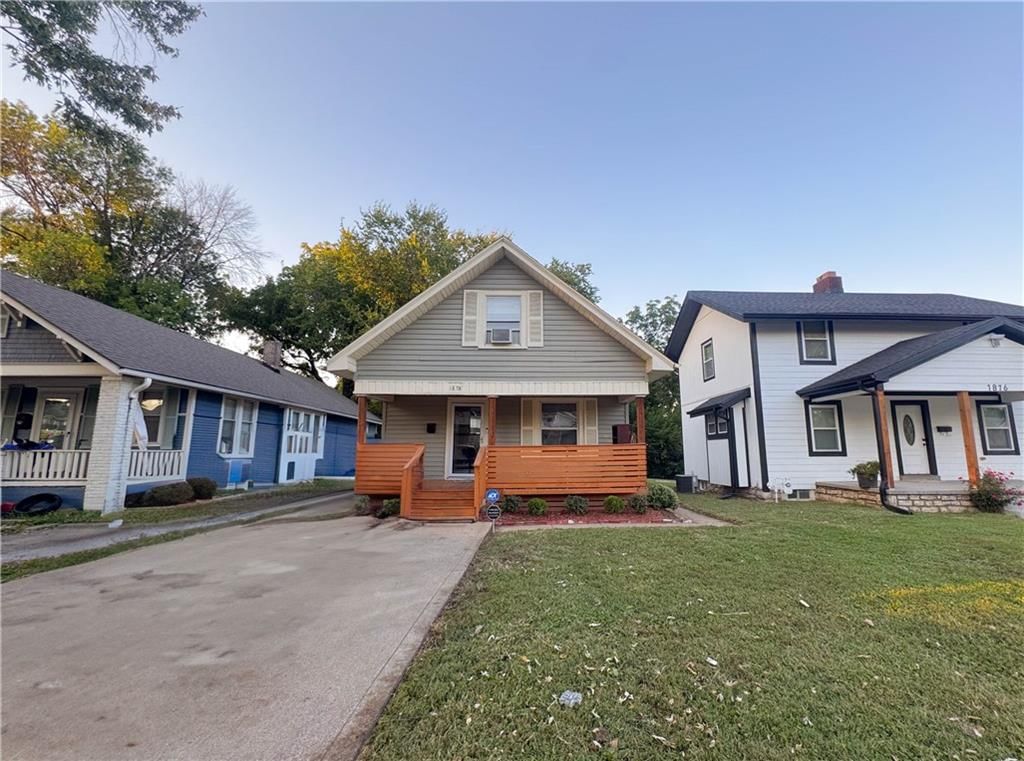 1878 Minnesota Avenue — photo 3