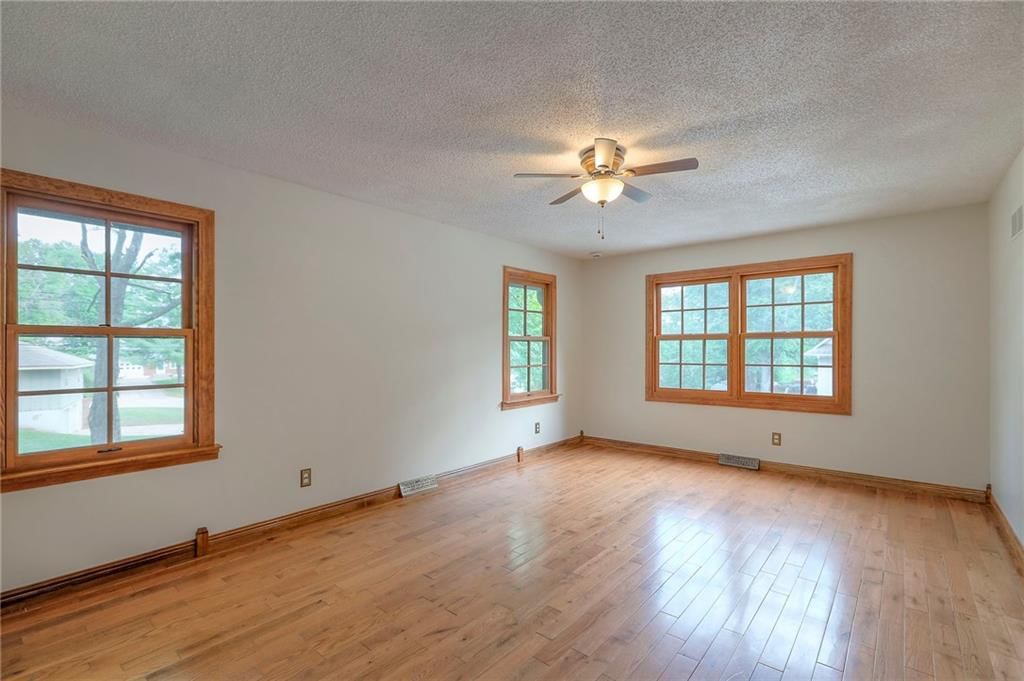313 SW Ensley Lane — photo 9