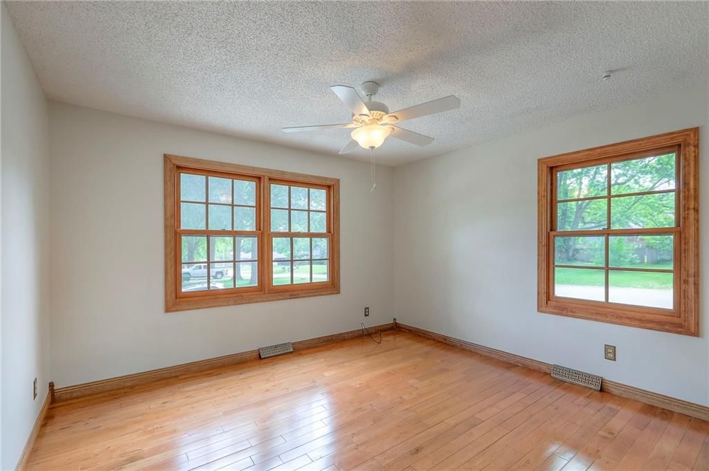313 SW Ensley Lane — photo 11
