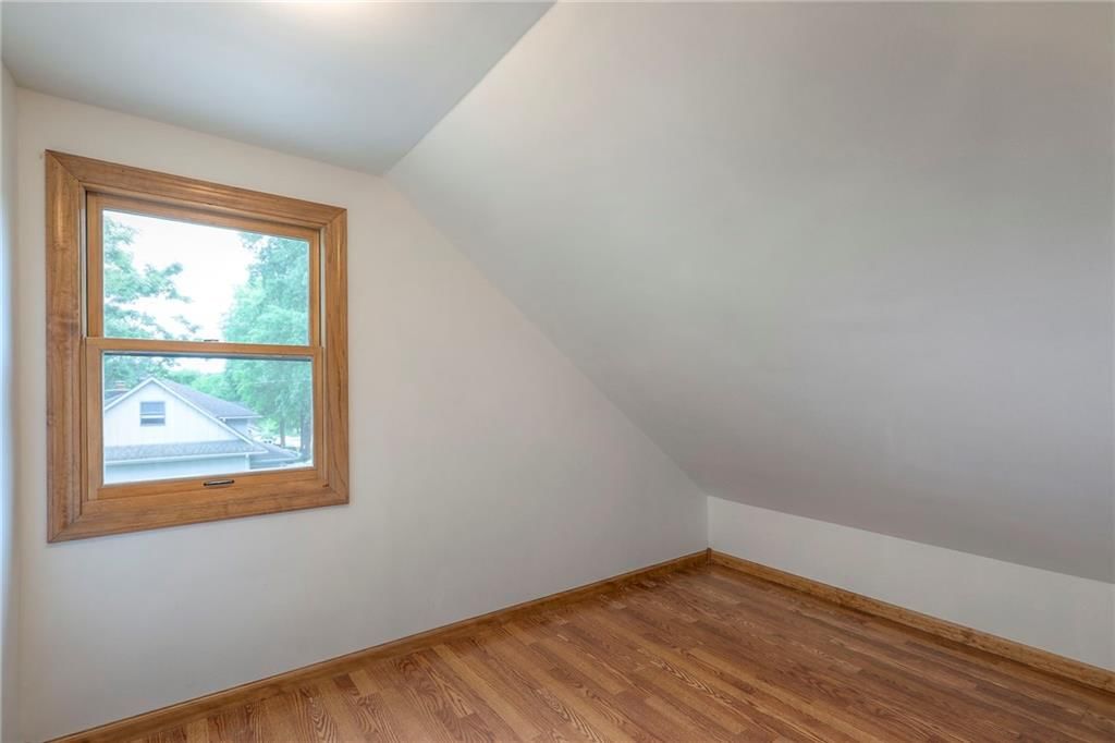 313 SW Ensley Lane — photo 17