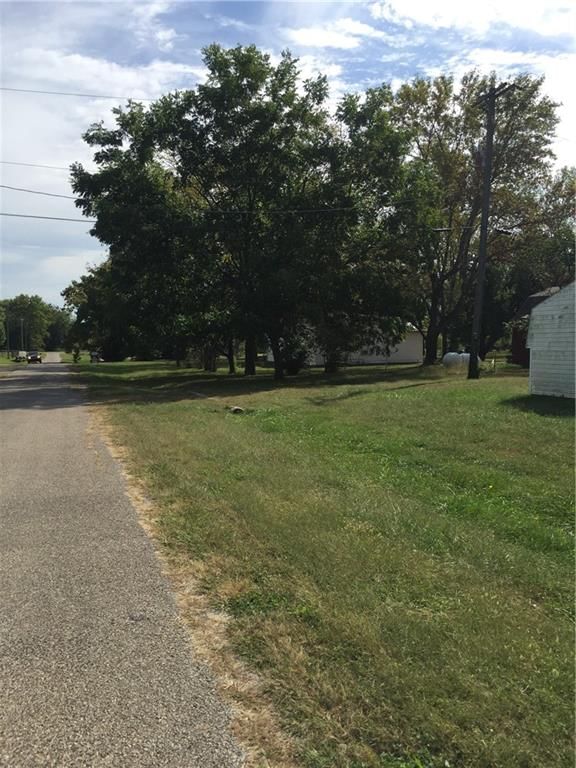 210 N Preston Street — photo 12