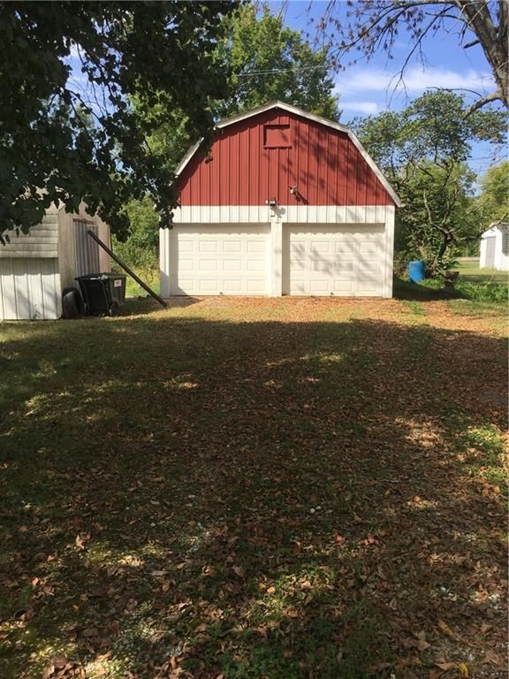 210 N Preston Street — photo 18