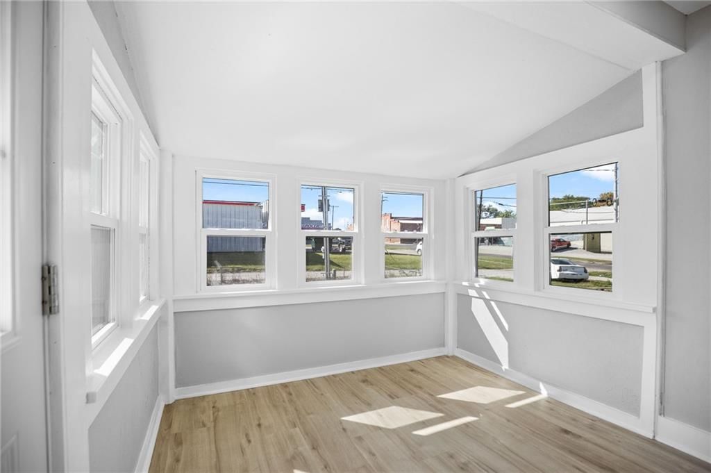 714 Vine Street — photo 10