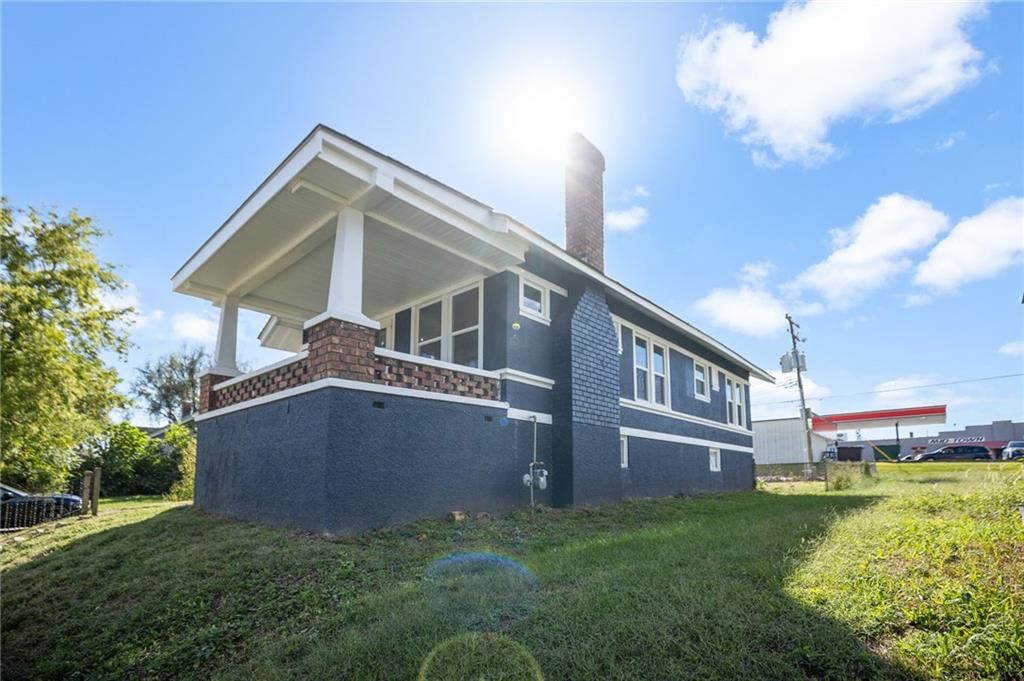714 Vine Street — photo 27