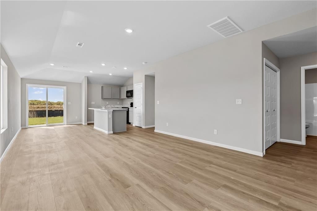 37805 W 208th Terrace — photo 4