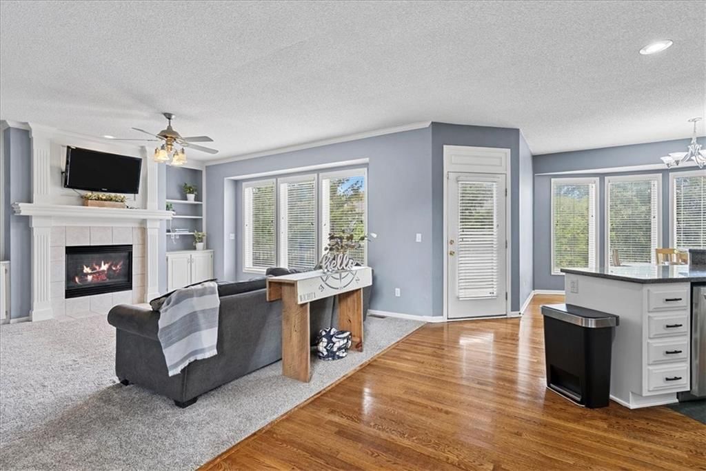 Photo 9 of 52 - 21522 W 98th Terrace