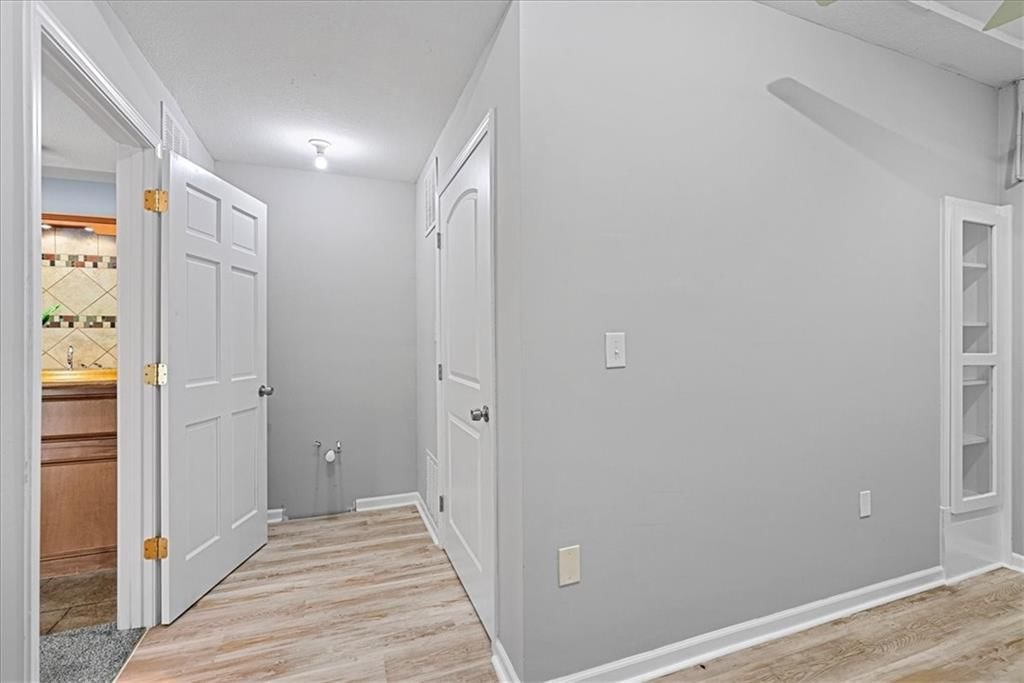 Photo 41 of 52 - 21522 W 98th Terrace