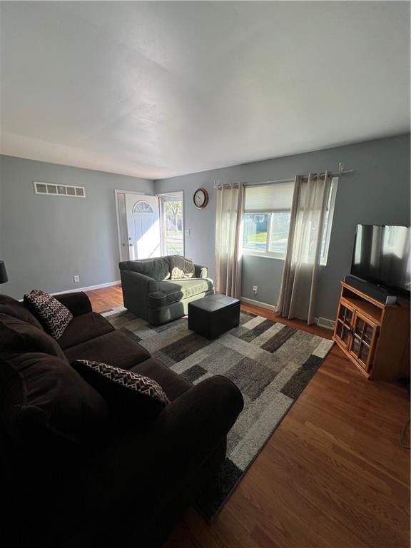 5354 N Palmer Avenue — photo 3