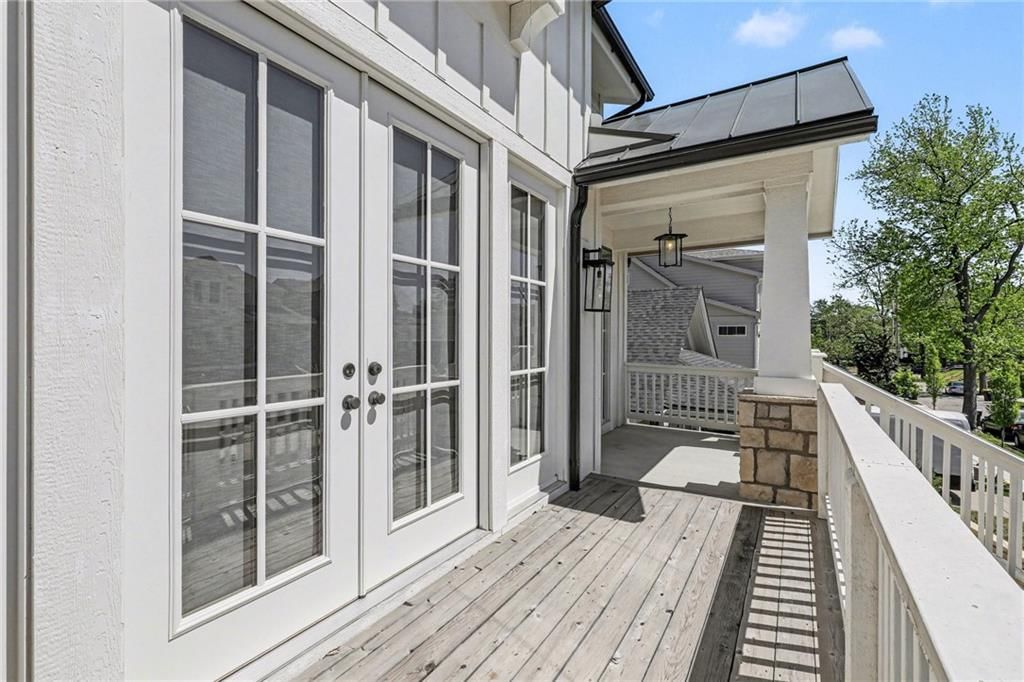 732 Corbin Terrace — photo 4