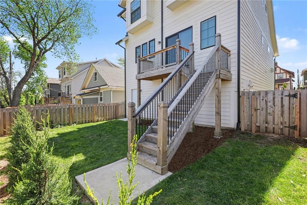 732 Corbin Terrace — photo 24