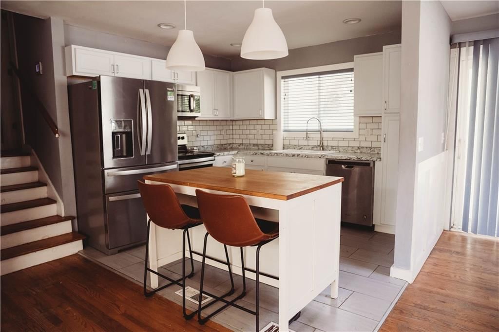 4900 N Manchester Avenue — photo 3
