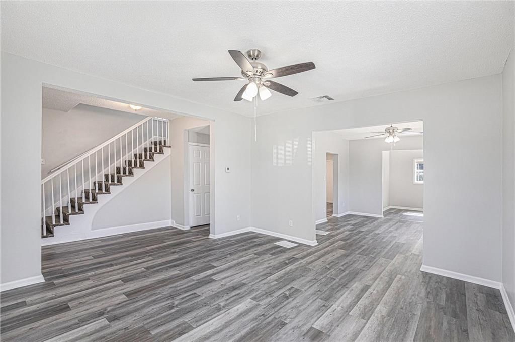 Photo 6 of 30 - 4937 Highland Avenue