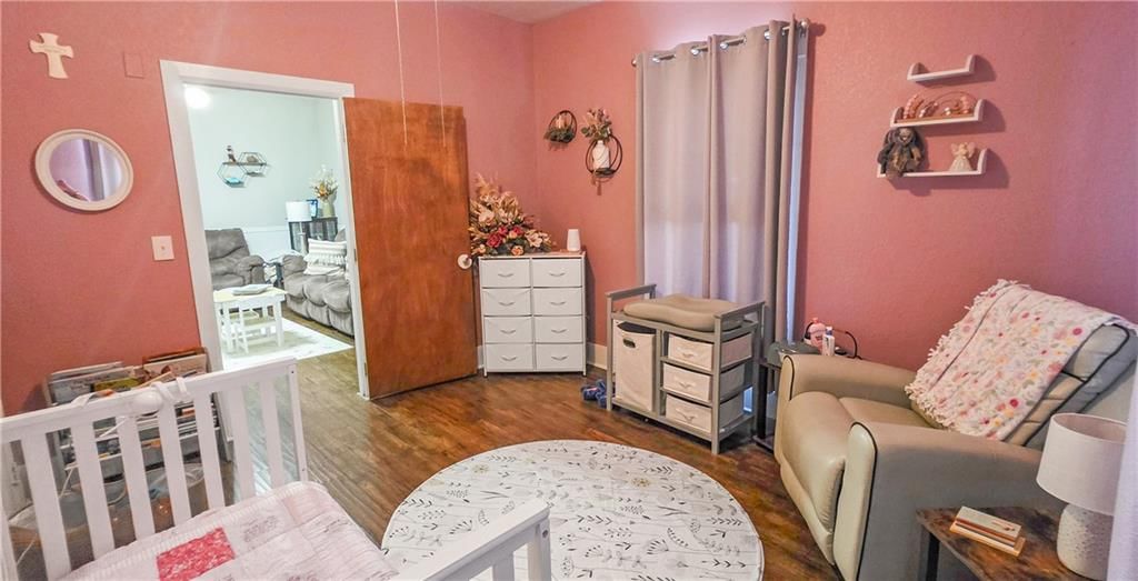 111 W Clara Avenue — photo 7