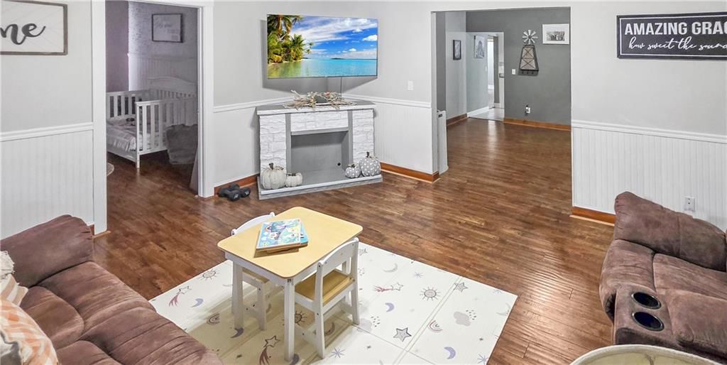 111 W Clara Avenue — photo 10