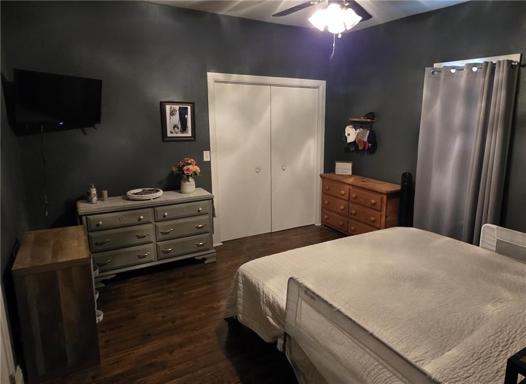 111 W Clara Avenue — photo 18