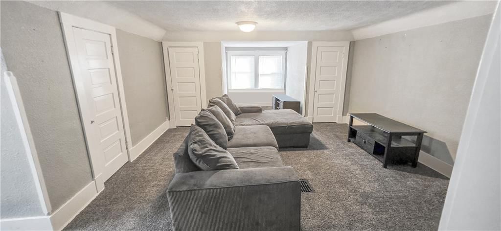 111 W Clara Avenue — photo 29