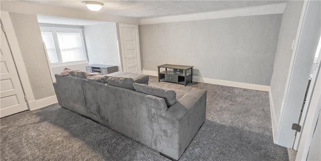 111 W Clara Avenue — photo 31
