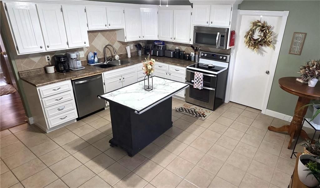 111 W Clara Avenue — photo 33
