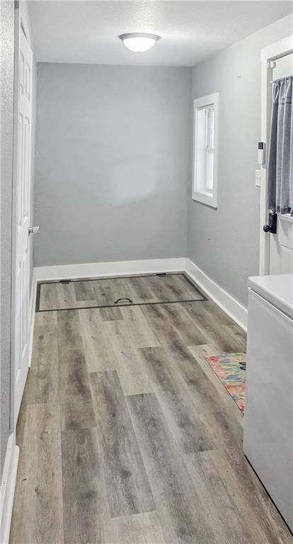 111 W Clara Avenue — photo 40