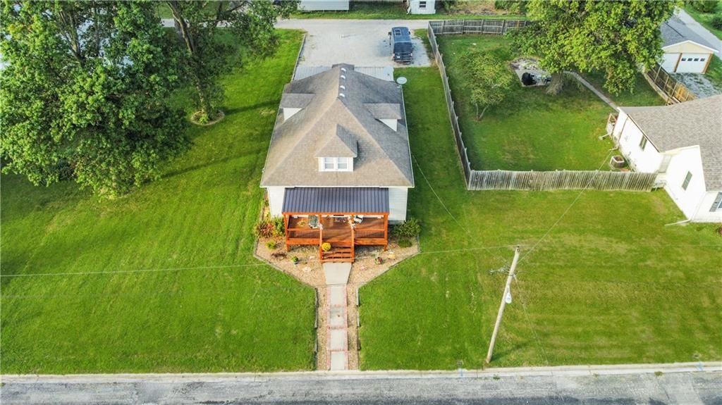 111 W Clara Avenue — photo 51