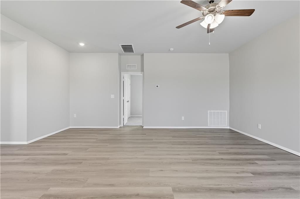 20821 Rushmore Street — photo 5