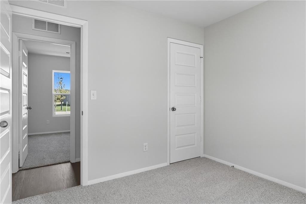 37839 W 207th Terrace — photo 3
