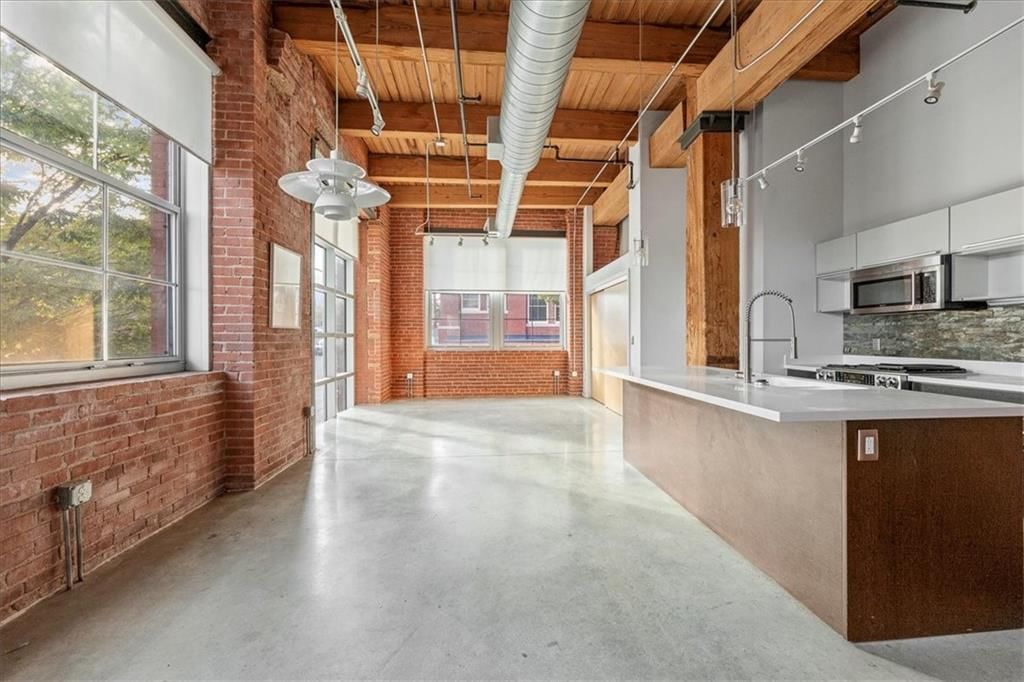136 Main Street — photo 6