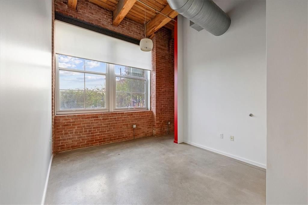 136 Main Street — photo 14