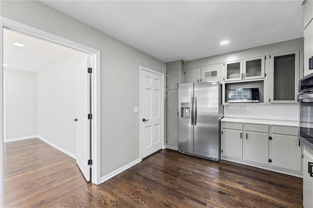 3210 S Crysler Avenue — photo 14