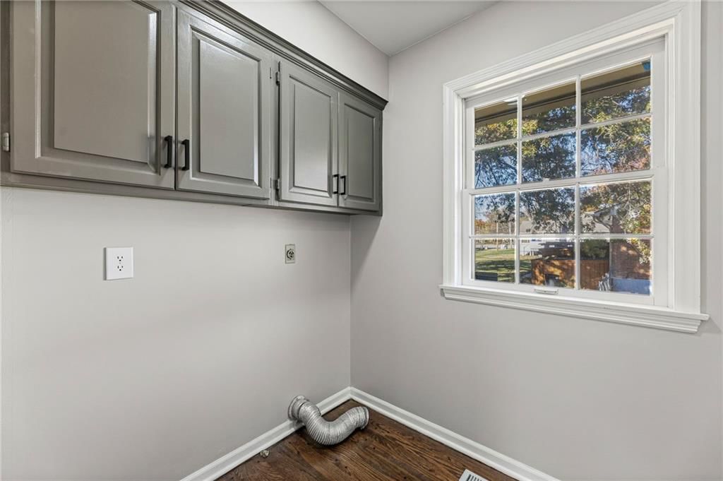 3210 S Crysler Avenue — photo 27