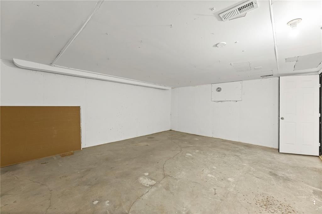3210 S Crysler Avenue — photo 30