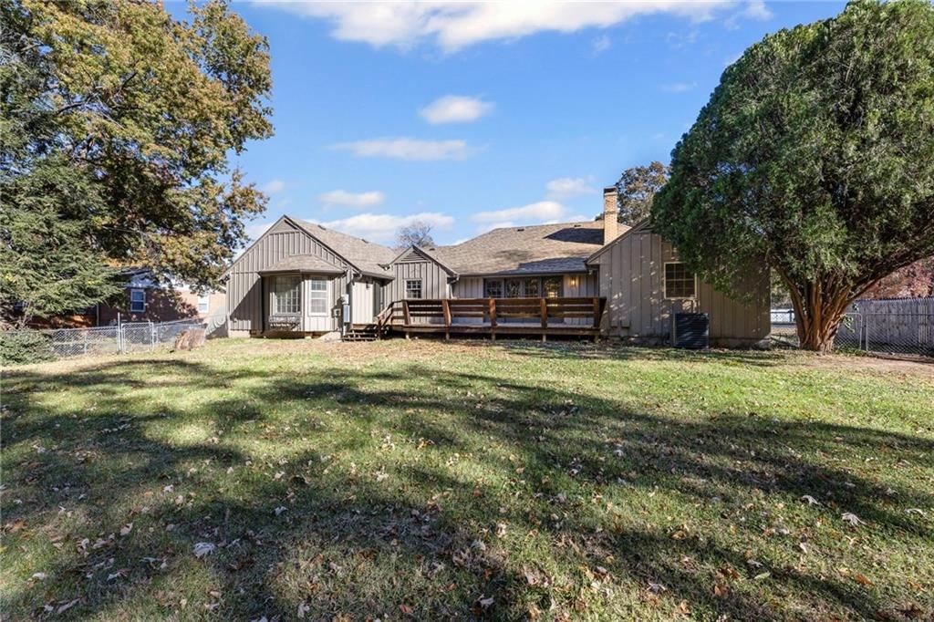 3210 S Crysler Avenue — photo 36