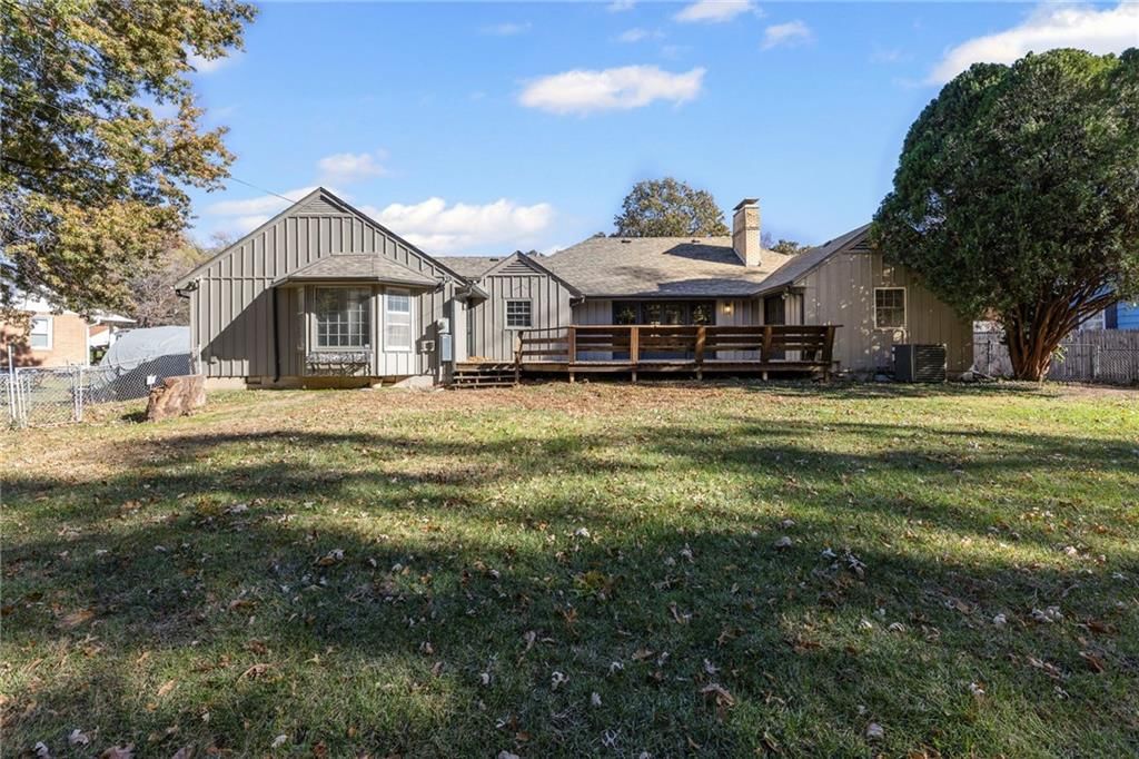 3210 S Crysler Avenue — photo 37