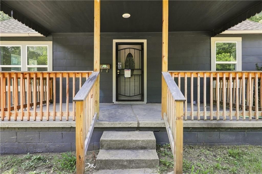 4032 Kensington Avenue — photo 23